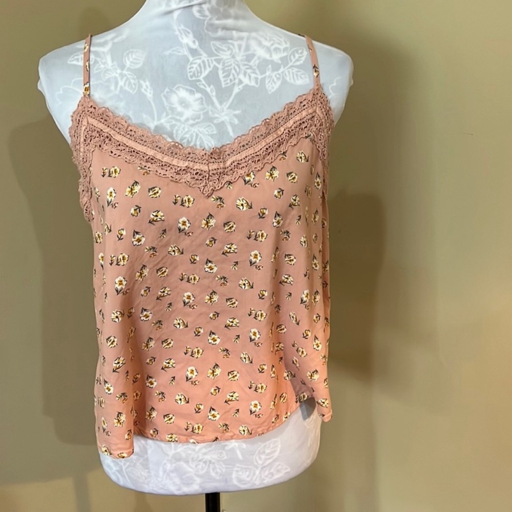 Hollister Floral lace tank with adjustable straps size large - Picture 8 of 12